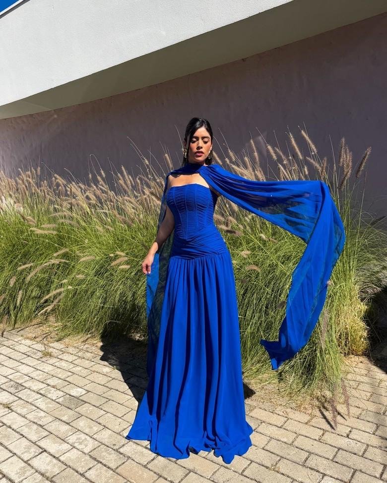 Vestido Longo Azul Ombro a Ombro