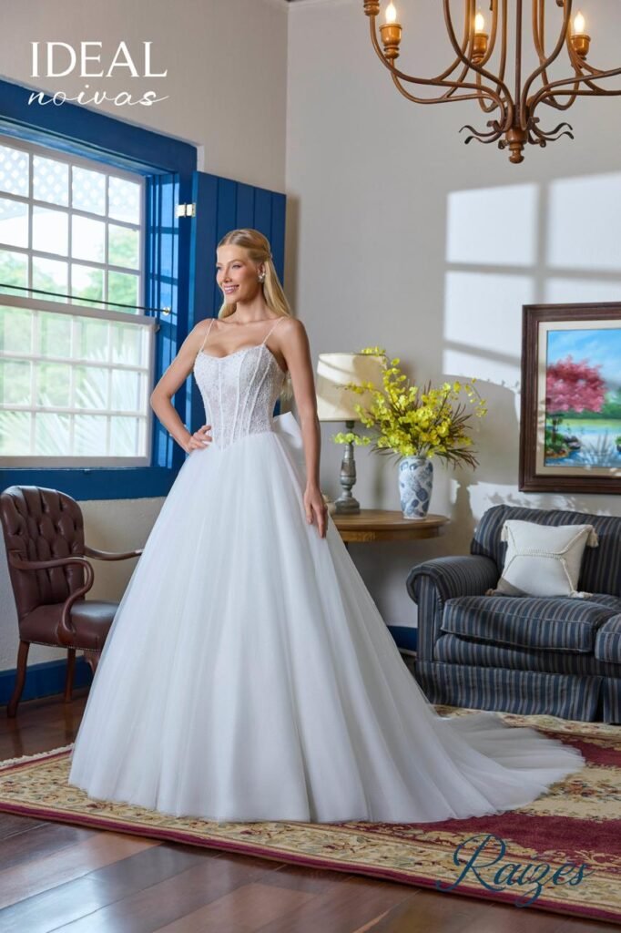 Vestido de noiva princesa com laço nas costas