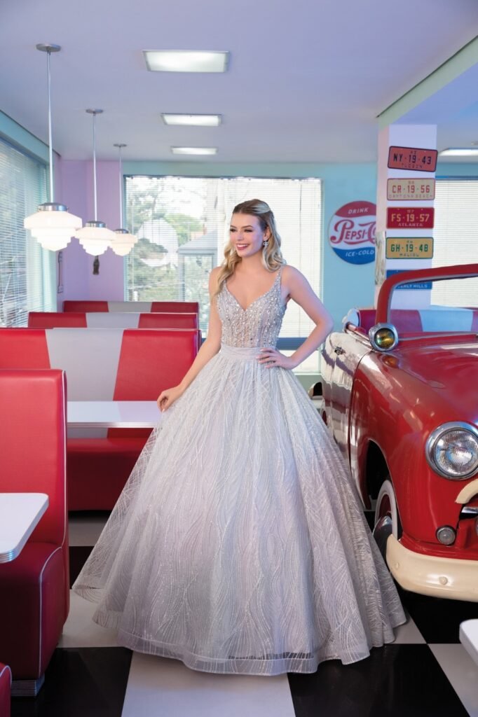Vestido de debutante prata bordado