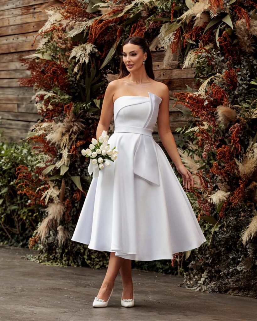 Vestido de noiva midi evasê tomara que caia com sobreposição - REF 430X