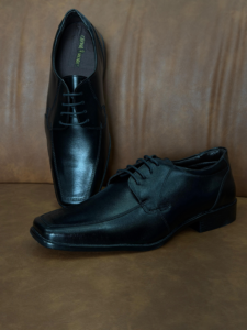 Sapato social masculino preto com cadarço